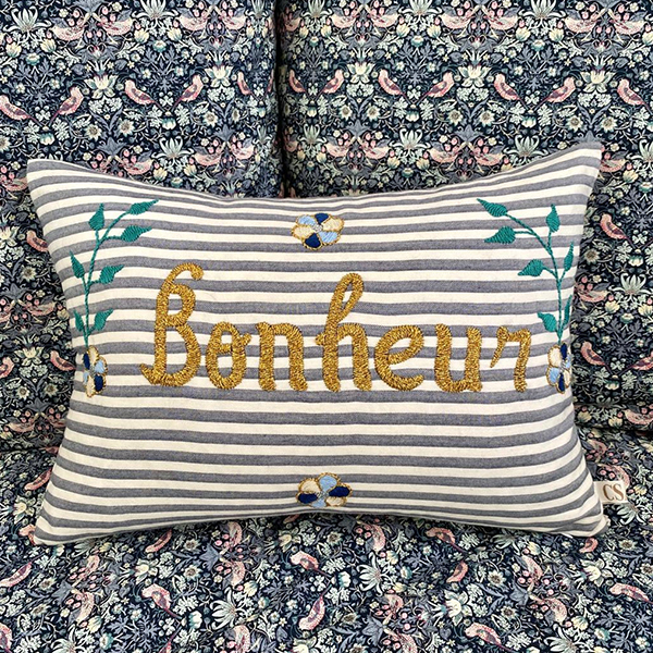 [까사오]Embroidered cushion BONHEUR-CA00LNCUS1718BON