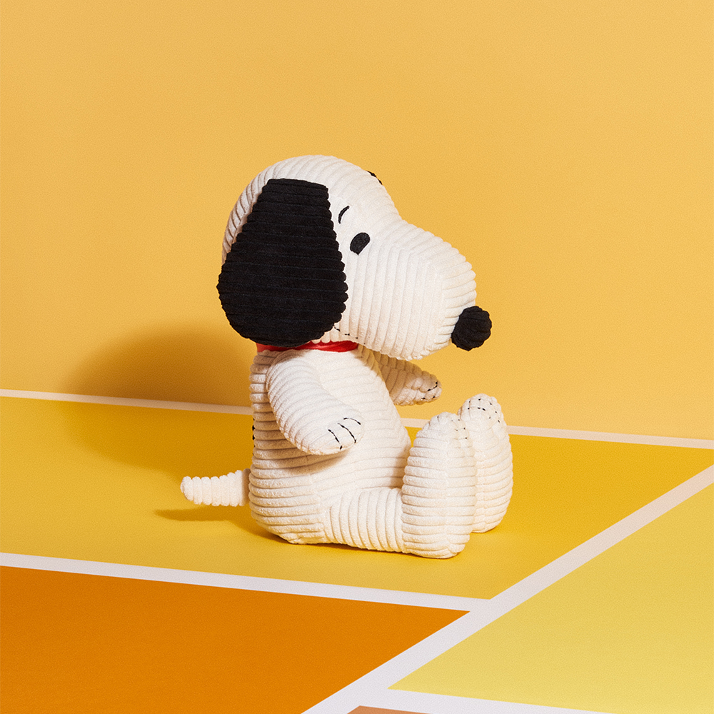 [][PEANUTS]Snoopy Sitting Corduroy Cream in Giftbox - 27cm
