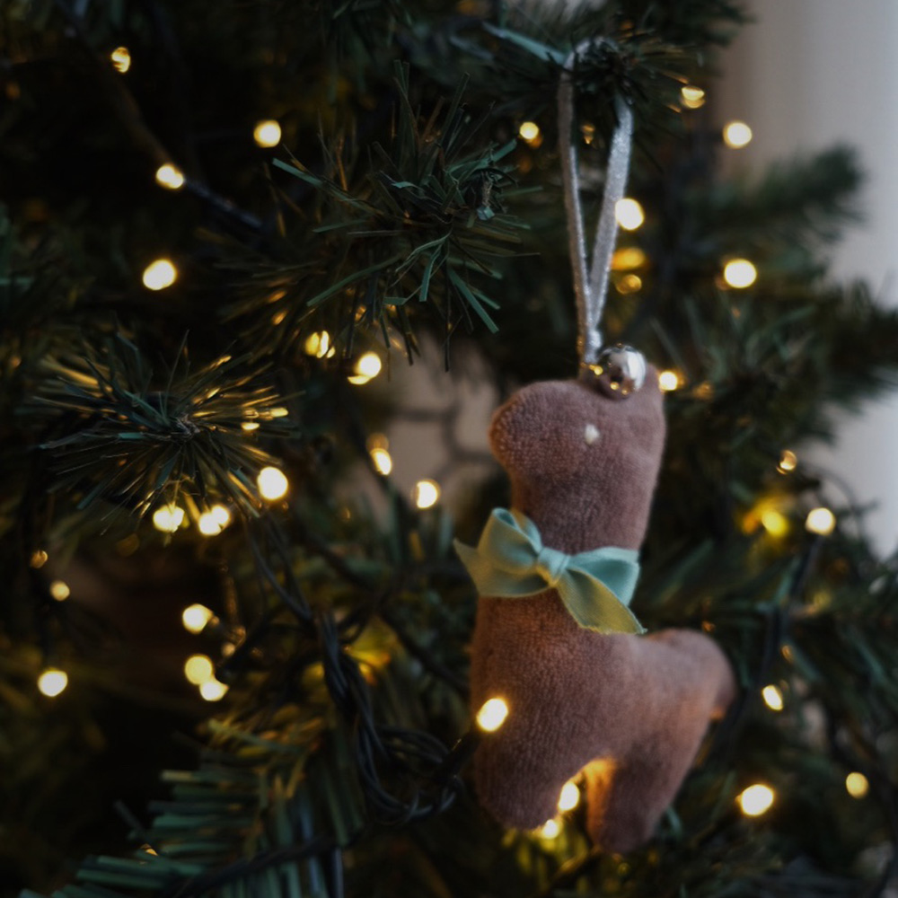 [에프엠에이치]크리스마스 오너먼트  - 베이비 라마 브라운 - Baby Llama Ornament
