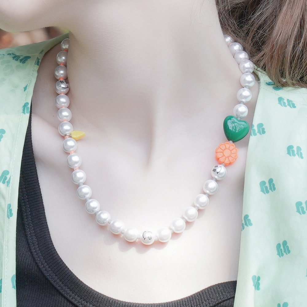 [봉보]하트 데이지 참 포인트 비즈 진주 목걸이 Heart daisy charm point pearl beads mix Necklace