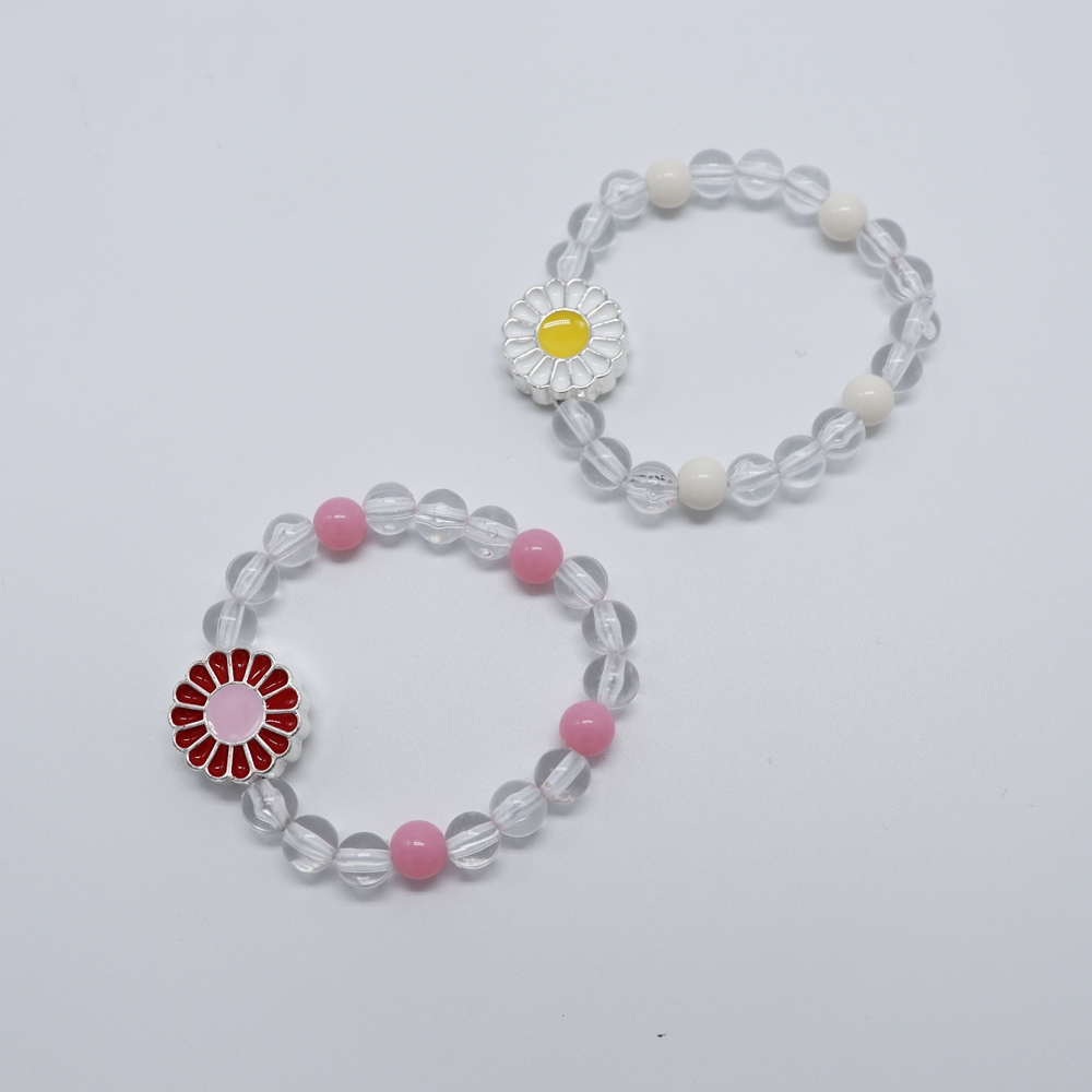 []     Kitsch daisy acrylic Bracelet